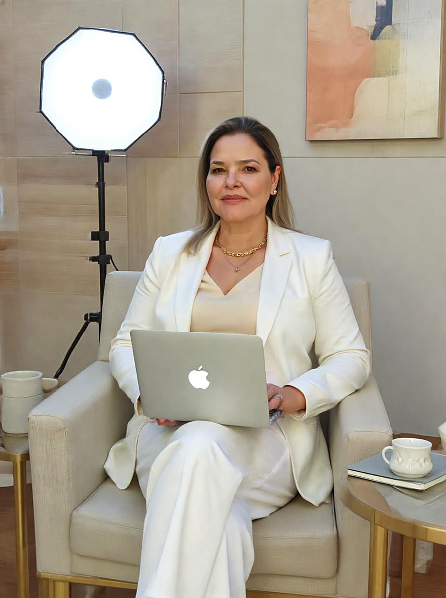 Neusa Martins, psicóloga e neuropsicóloga, atendendo online